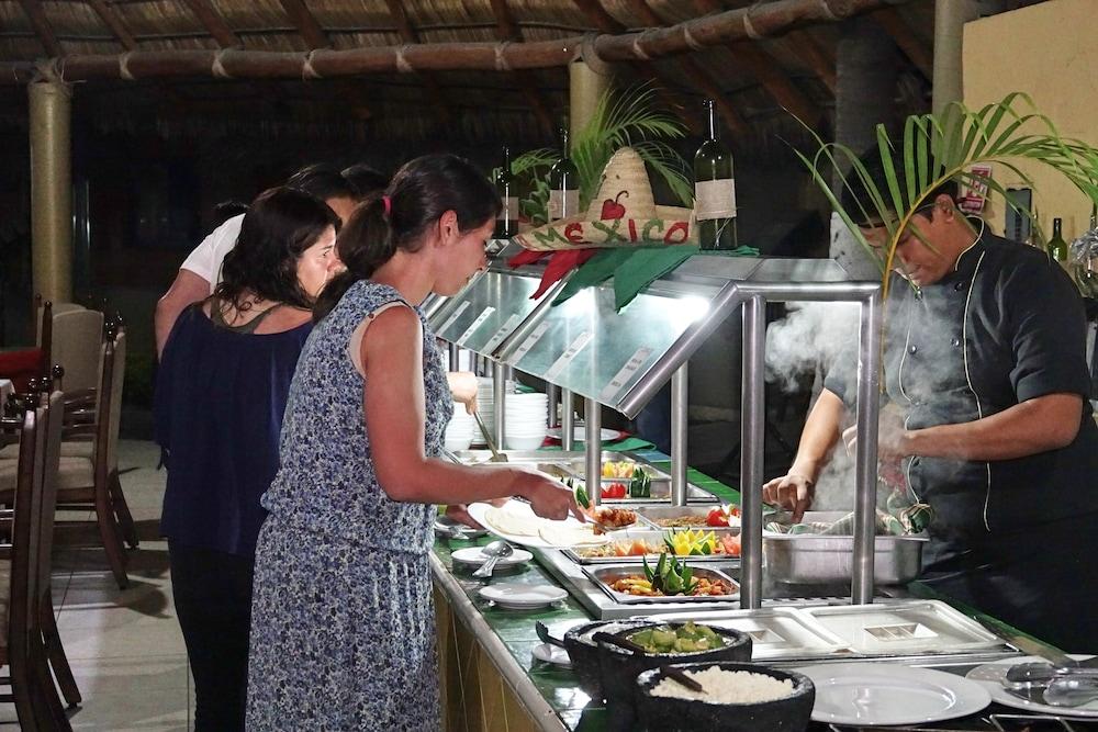 Hotel Marina Puerto Dorado - Todo Incluido Manzanillo Buitenkant foto